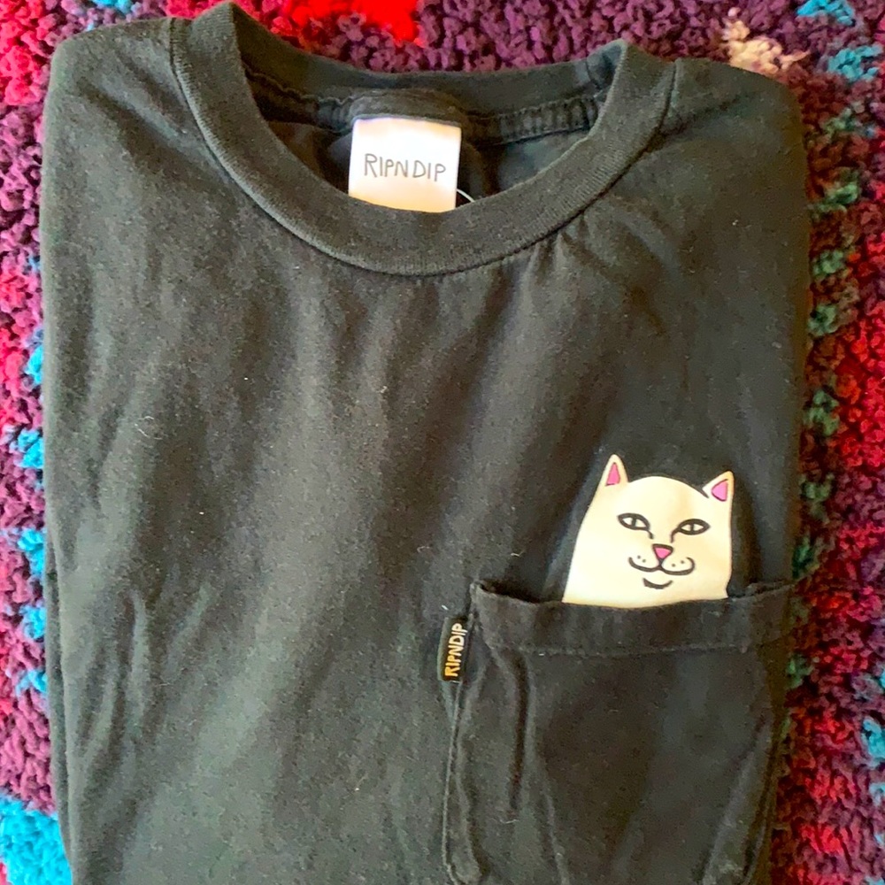 BLACK RIPNDIP CAT POCKET BIRD TEE MENS SMALL